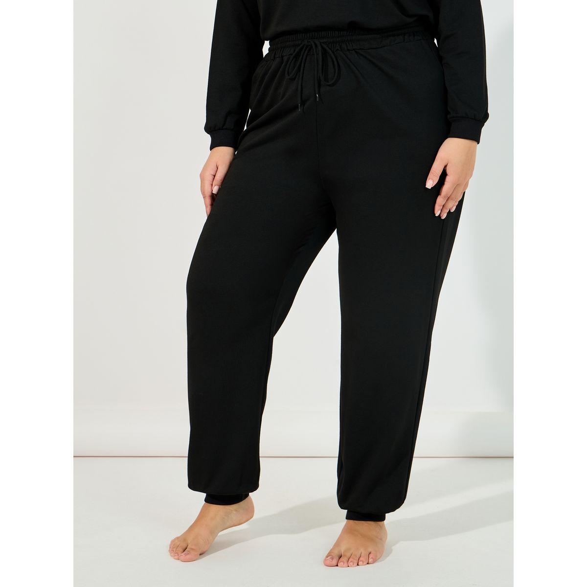 Styli Unwind Plus Size Leopard Paris Slogan Sweatshirt & Jogger Lounge Set-women-clothing-nightwear-pyjamas-longsets-image-5