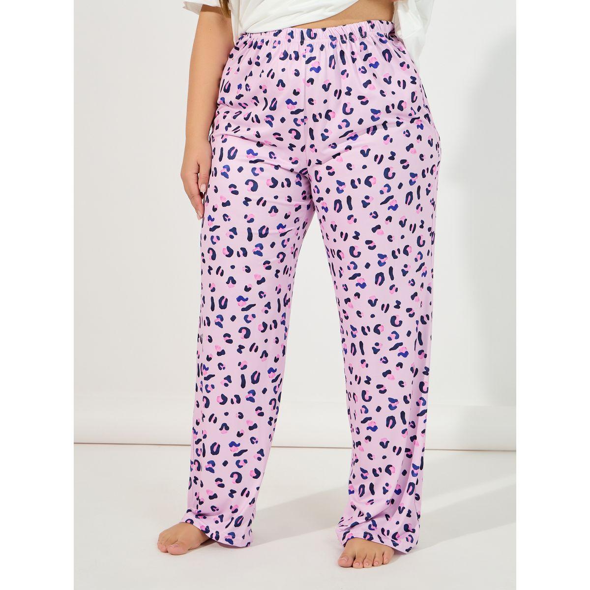 طقم من بنطال بمقاس كبير وتيشيرت بطبعة حيوان-women-clothing-nightwear-pyjamas-longsets-image-5