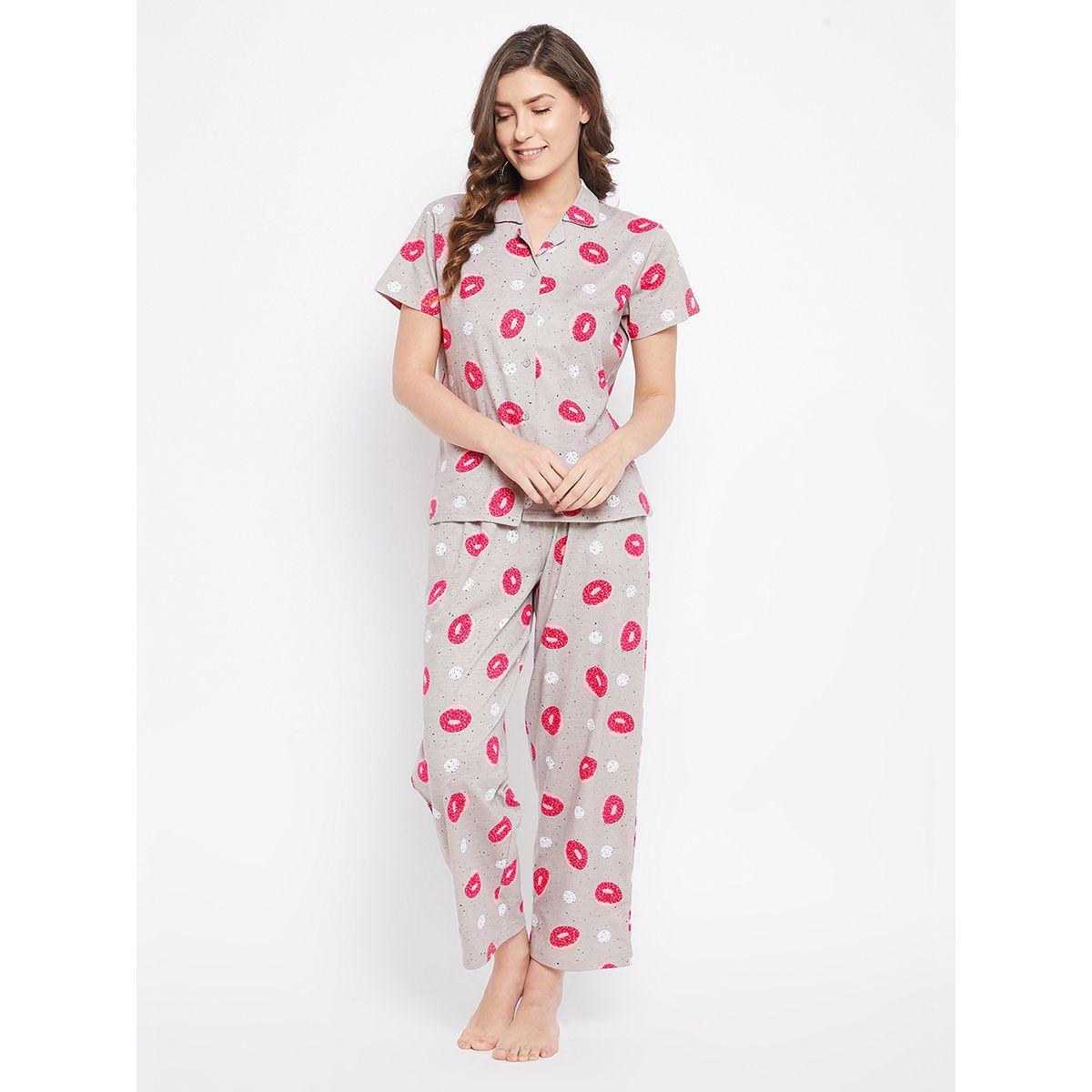 طقم من بنطال بيجاما مع بلوزة قطن بطبعة دونت كلوفيا × ستايلي-women-clothing-nightwear-pyjamas-longsets-image-2