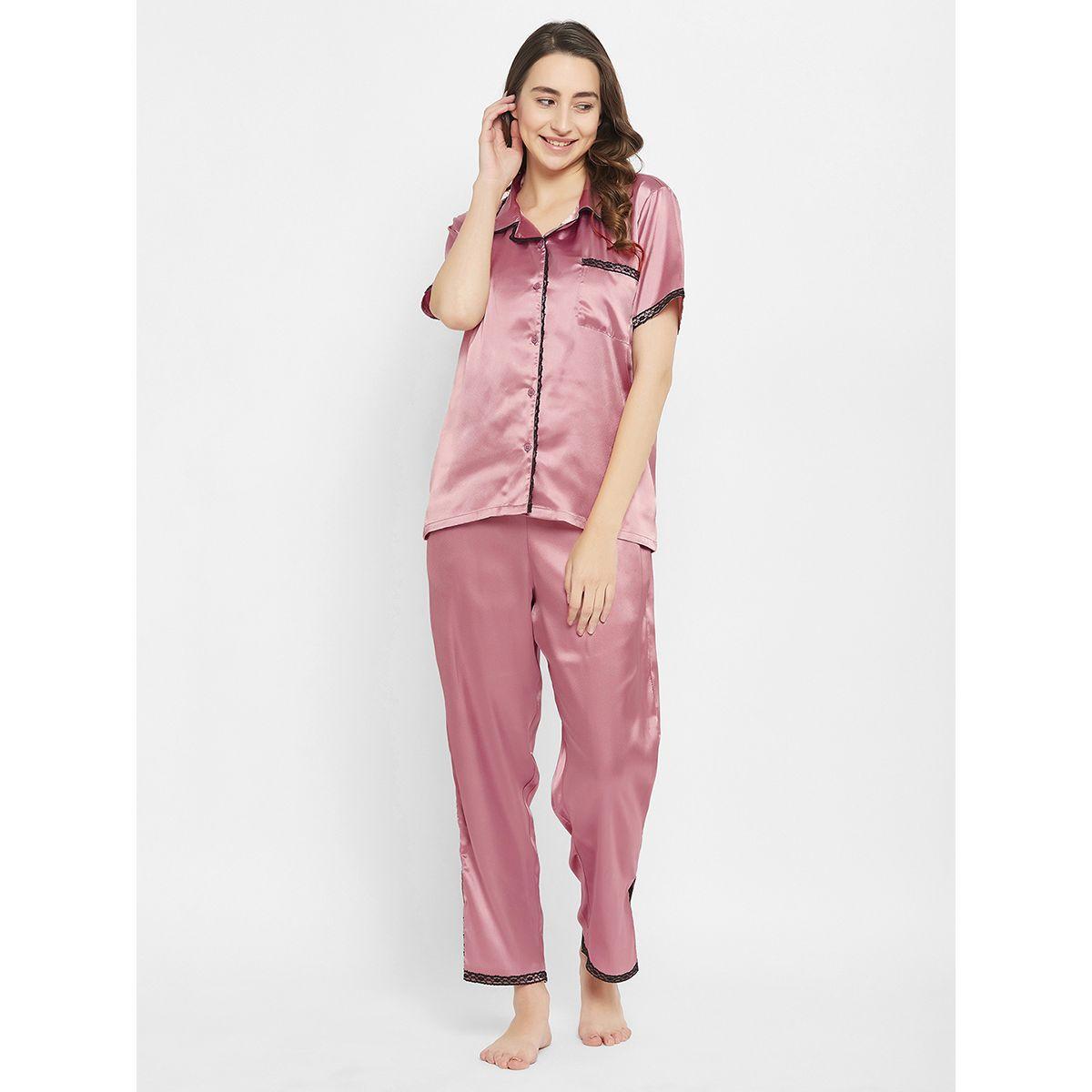 طقم من بنطال بيجاما مع بلوزة ساتان بازرار غلق كلوفيا × ستايلي-women-clothing-nightwear-pyjamas-longsets-image-1
