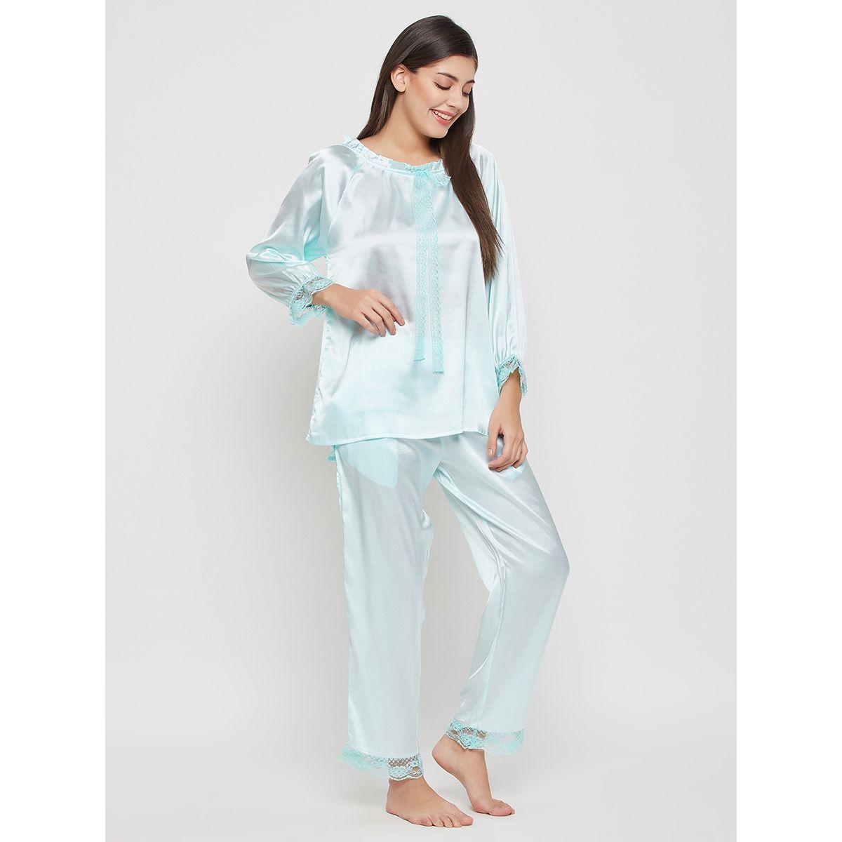 طقم من بنطال بيجاما مع بلوزة ساتان بتفاصيل دانتيل كلوفيا × ستايلي-women-clothing-nightwear-pyjamas-longsets-image-3