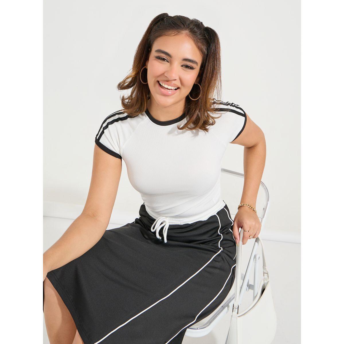 Styli Fitted Striped Panel Contrast Trim T-Shirt-women-clothing-tshirts-image-1