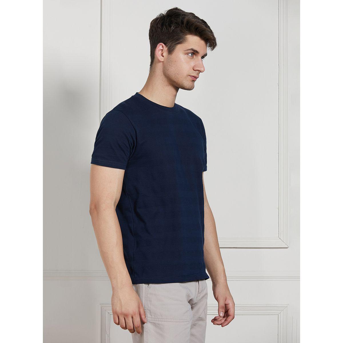 تيشيرت بقصة عادية وتفاصيل بارزة الملمس دينيس لينجو × ستايلي-men-clothing-tshirtsandpolos-tshirts-image-3