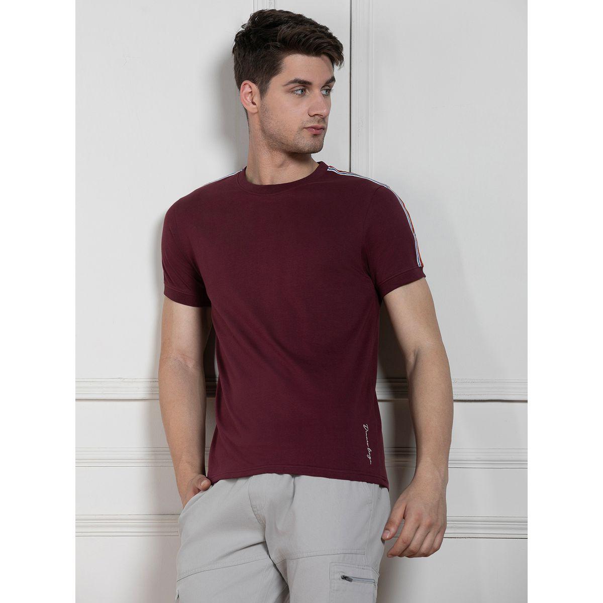 Dennis Lingo X Styli  Regular Fit Taping Detail T-Shirt-men-clothing-tshirtsandpolos-tshirts-image-6