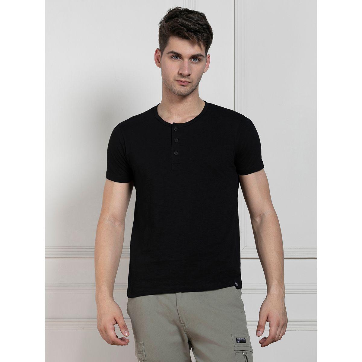Dennis Lingo X Styli  Regular Fit Henley Neck T-Shirt-men-clothing-tshirtsandpolos-tshirts-image-2