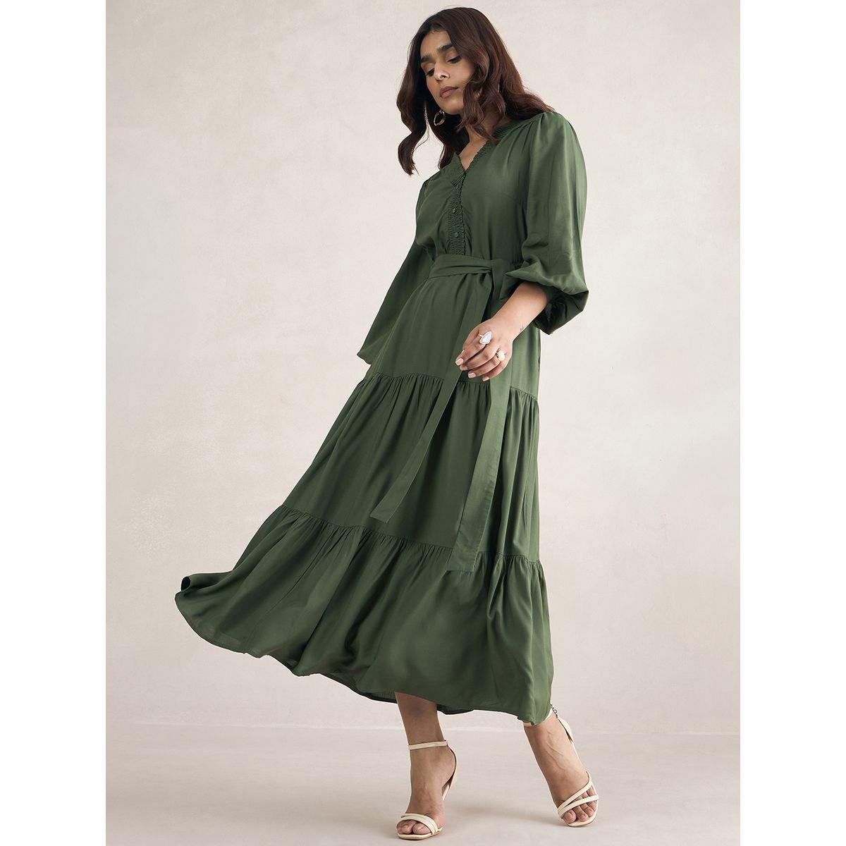 فستان طويل بكسرات مع حزام خصر فِميلا × ستايلي-women-clothing-dresses-image-1