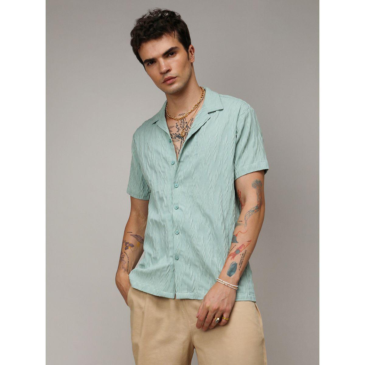 قميص سادة بتفاصيل بارزة الملمس كامبوس سوترا × ستايلي-men-clothing-shirts-image-1