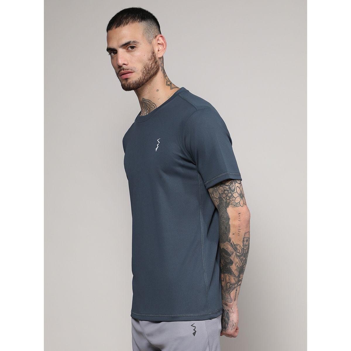 Campus Sutra X Styli  Solid Logo Detail Activewear T-Shirt-men-clothing-sportswearandactivewear-tshirtsandpolos-image-1