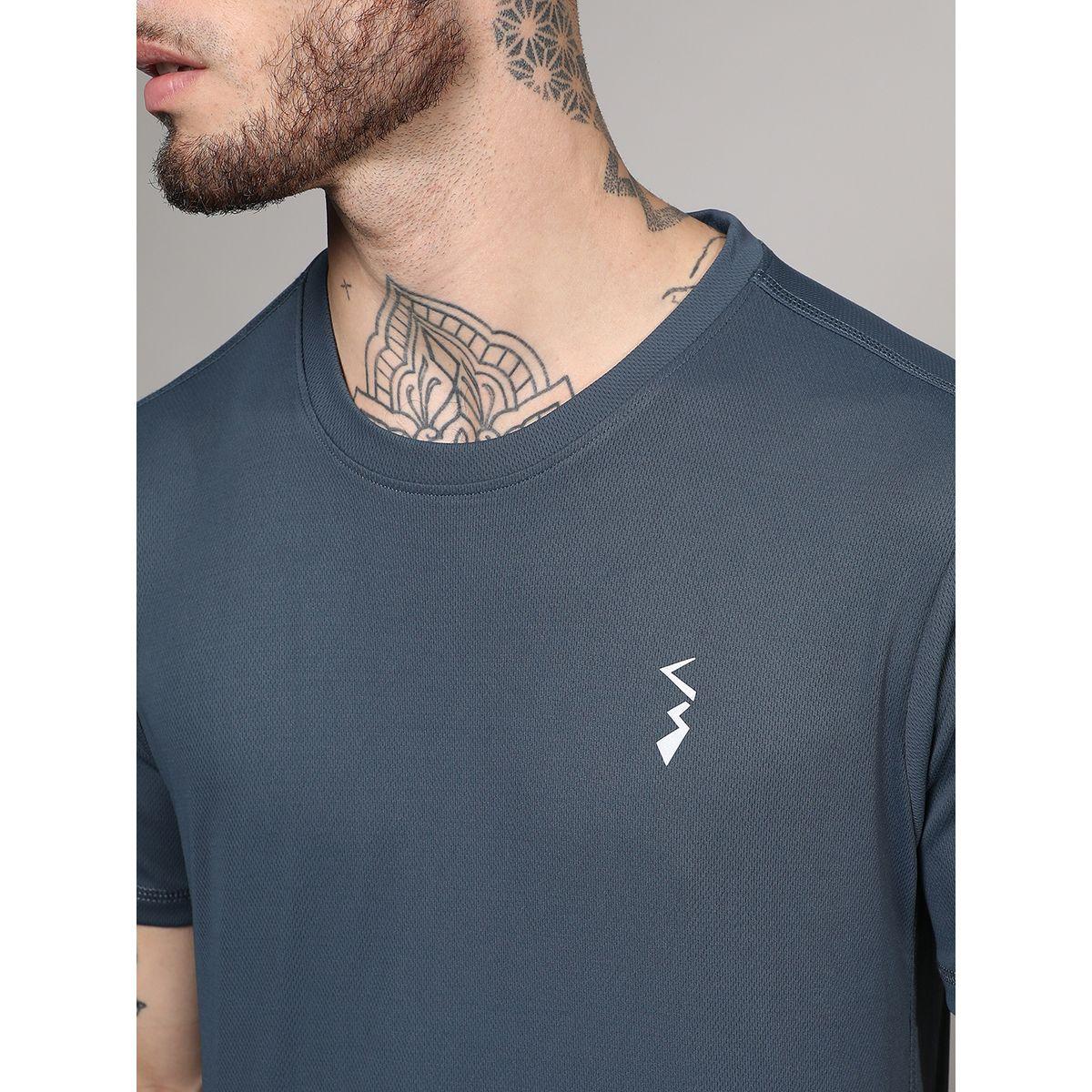 تيشيرت رياضي سادة مطبع بشعار الماركة كامبوس سوترا × ستايلي-men-clothing-sportswearandactivewear-tshirtsandpolos-image-2