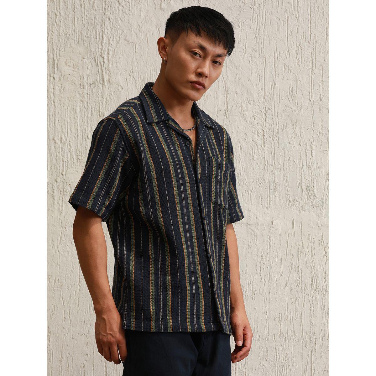 قميص مخطط بقصة مريحة وياقة ريزورت هابر هولم × ستايلي-men-clothing-shirts-image-1