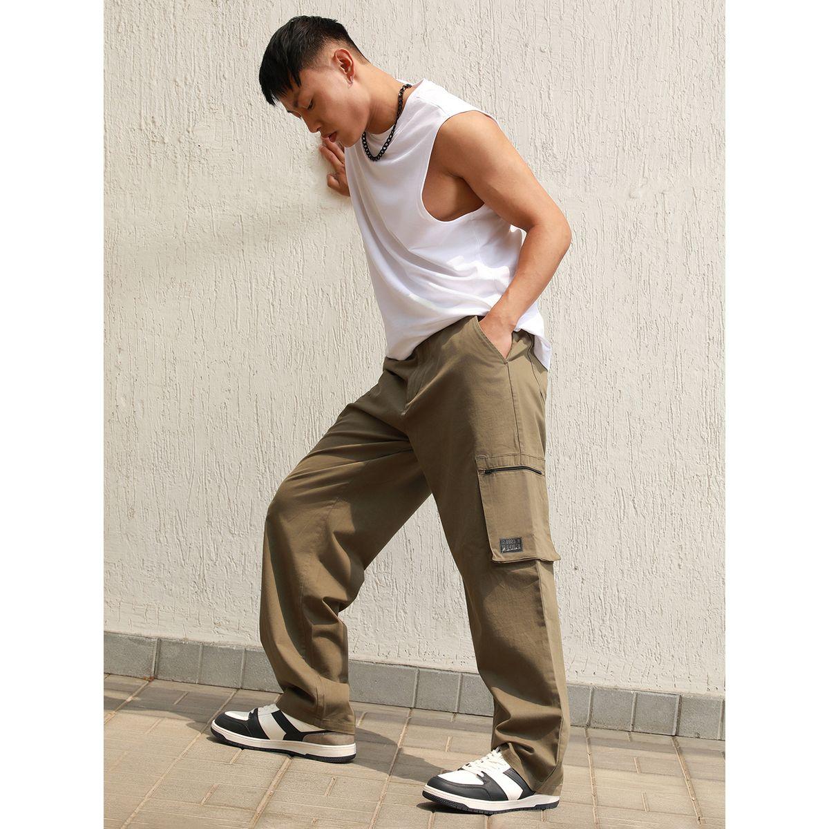 Hubberholme X Styli  Relaxed Fit Cargo Pants with Zip Pocket-men-clothing-bottoms-trousersandchinos-trousers-image-4