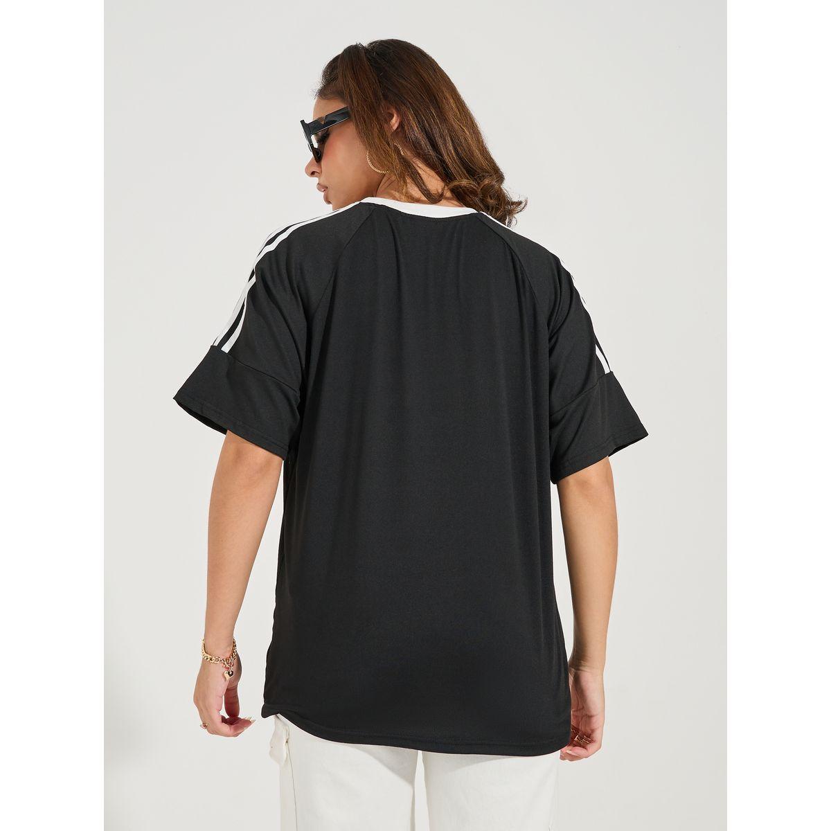 تيشيرت فضفاض باشرطة جانبية مع تفاصيل مُتباينة-women-clothing-tshirts-image-4