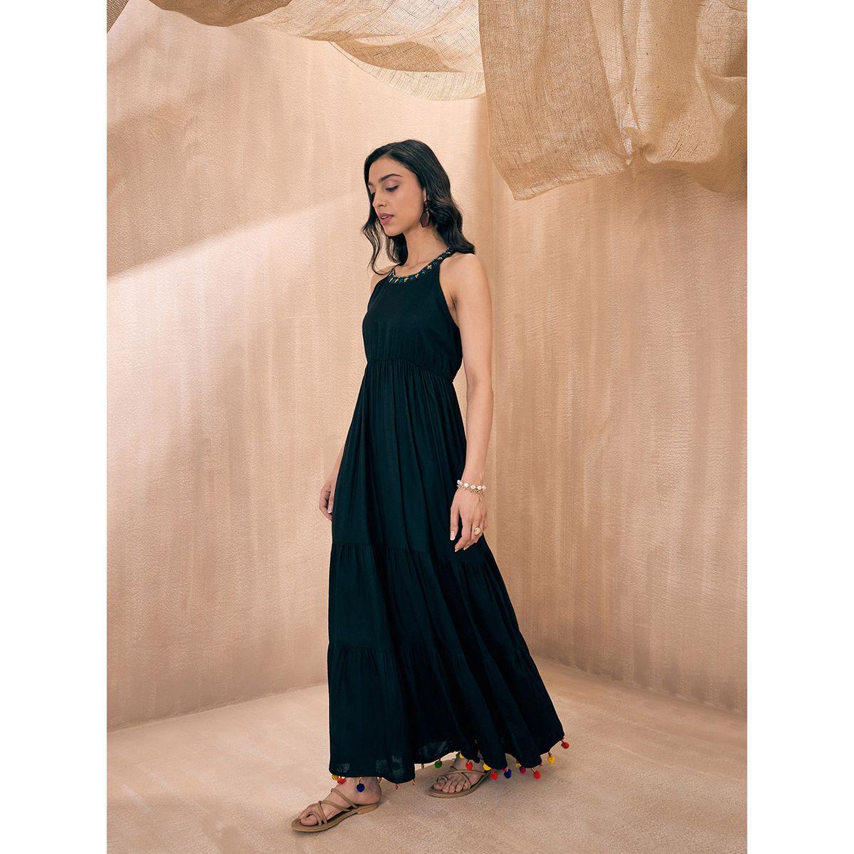 فستان طويل بتفاصيل مُطرّزة وكسرات ساسافراس × ستايلي-women-clothing-dresses-image-3