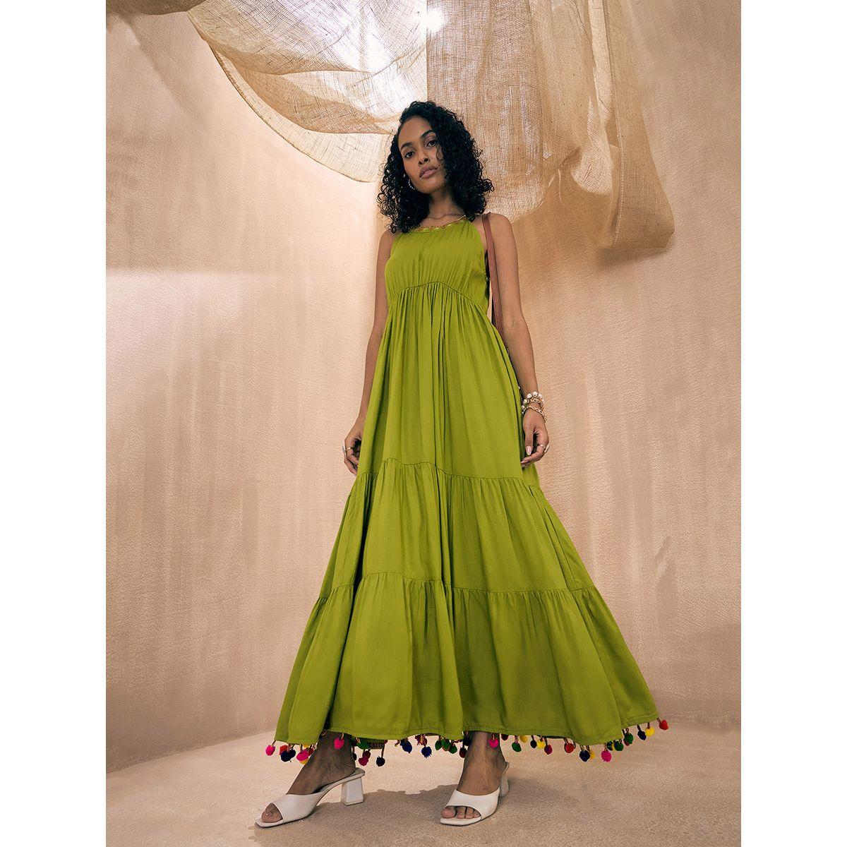 فستان طويل مزين بكرات بوم بوم مع كسرات ساسافراس × ستايلي-women-clothing-dresses-image-1