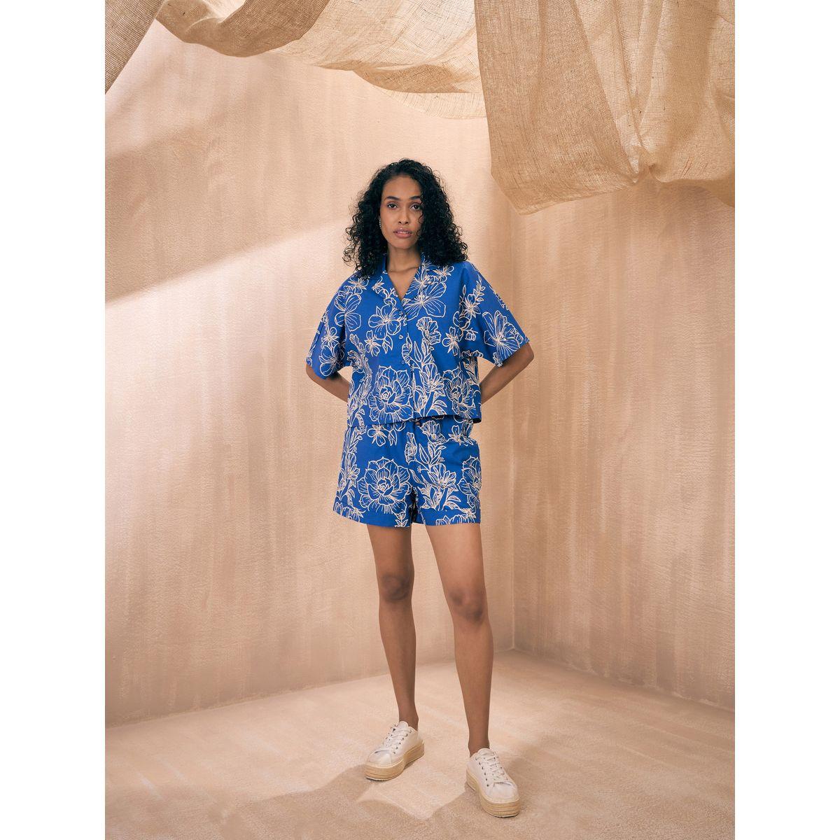 Sassafras X Styli  Poplin Floral Print Notch Collar Shirt & Shorts Co-Ords-women-clothing-coordsets-image-2