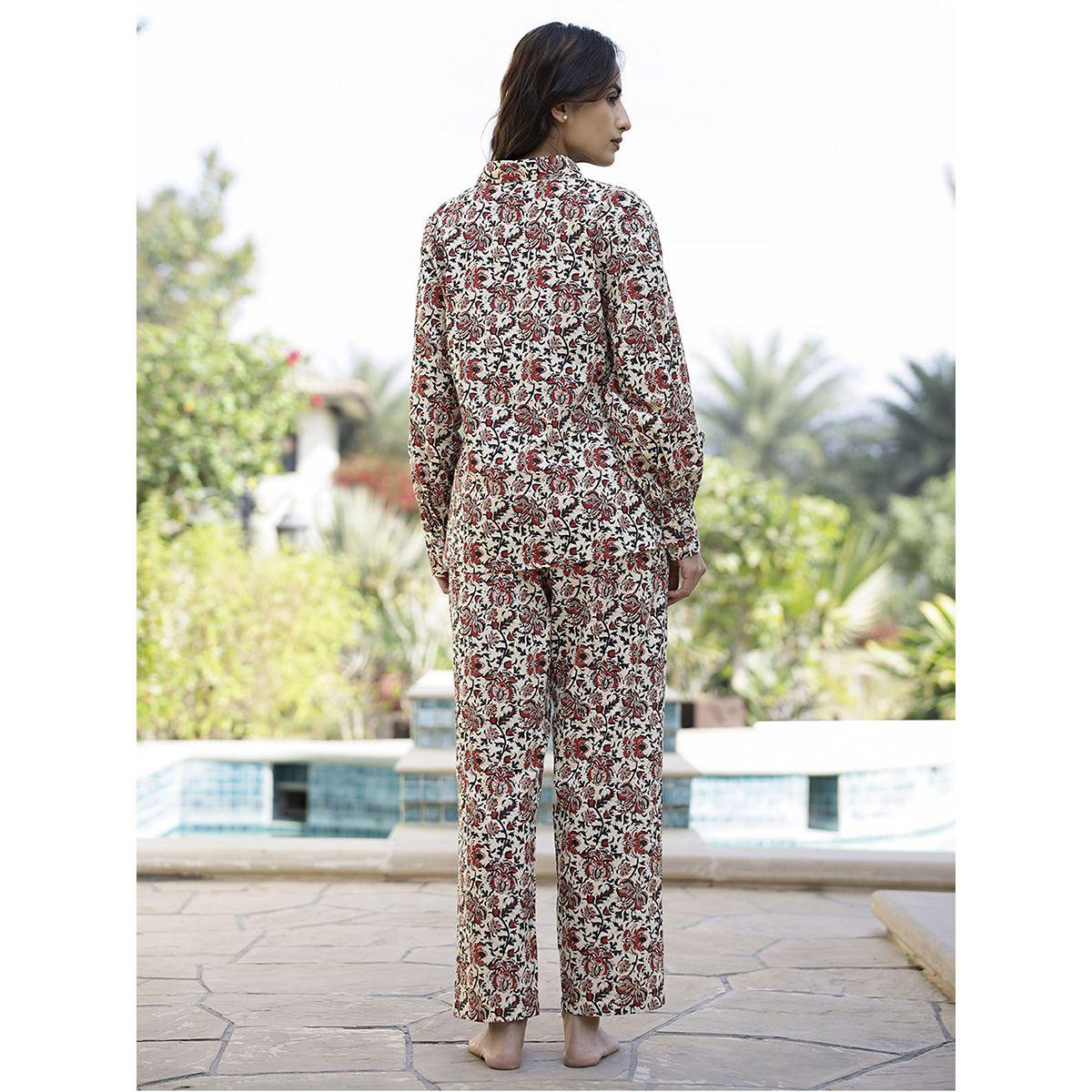 طقم من بنطال بيجاما مع بلوزة قطن بطبعة زهور سانسكريتي هومز × ستايلي-women-clothing-nightwear-pyjamas-longsets-image-2