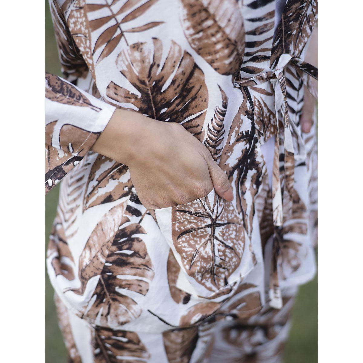 طقم من بنطال بيجاما مع بلوزة بطبعة اوراق مع اربطة سانسكريتي هومز × ستايلي-women-clothing-nightwear-pyjamas-longsets-image-8