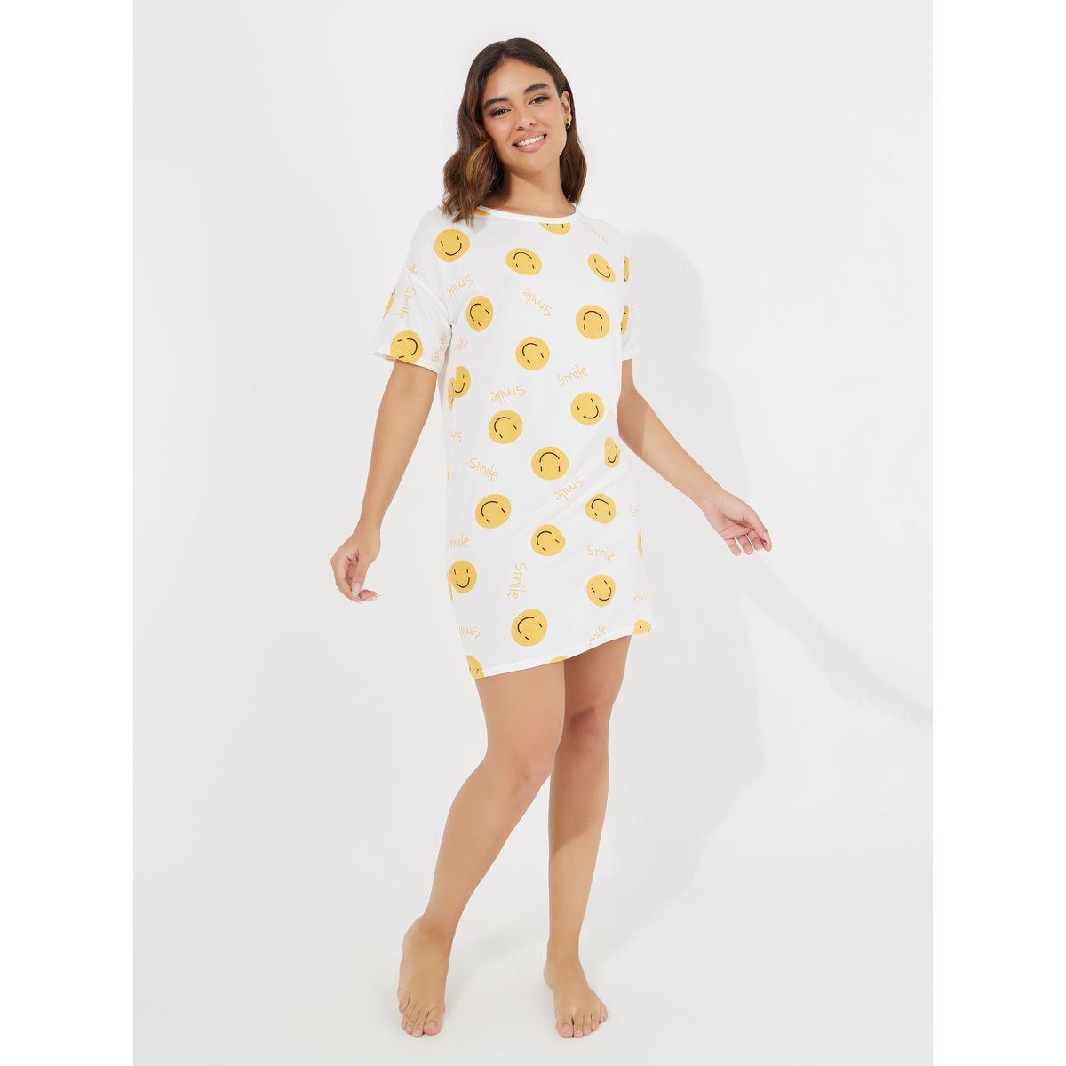 قميص نوم مطبع بطبعة ايموجي-women-clothing-nightwear-nighties-image-1