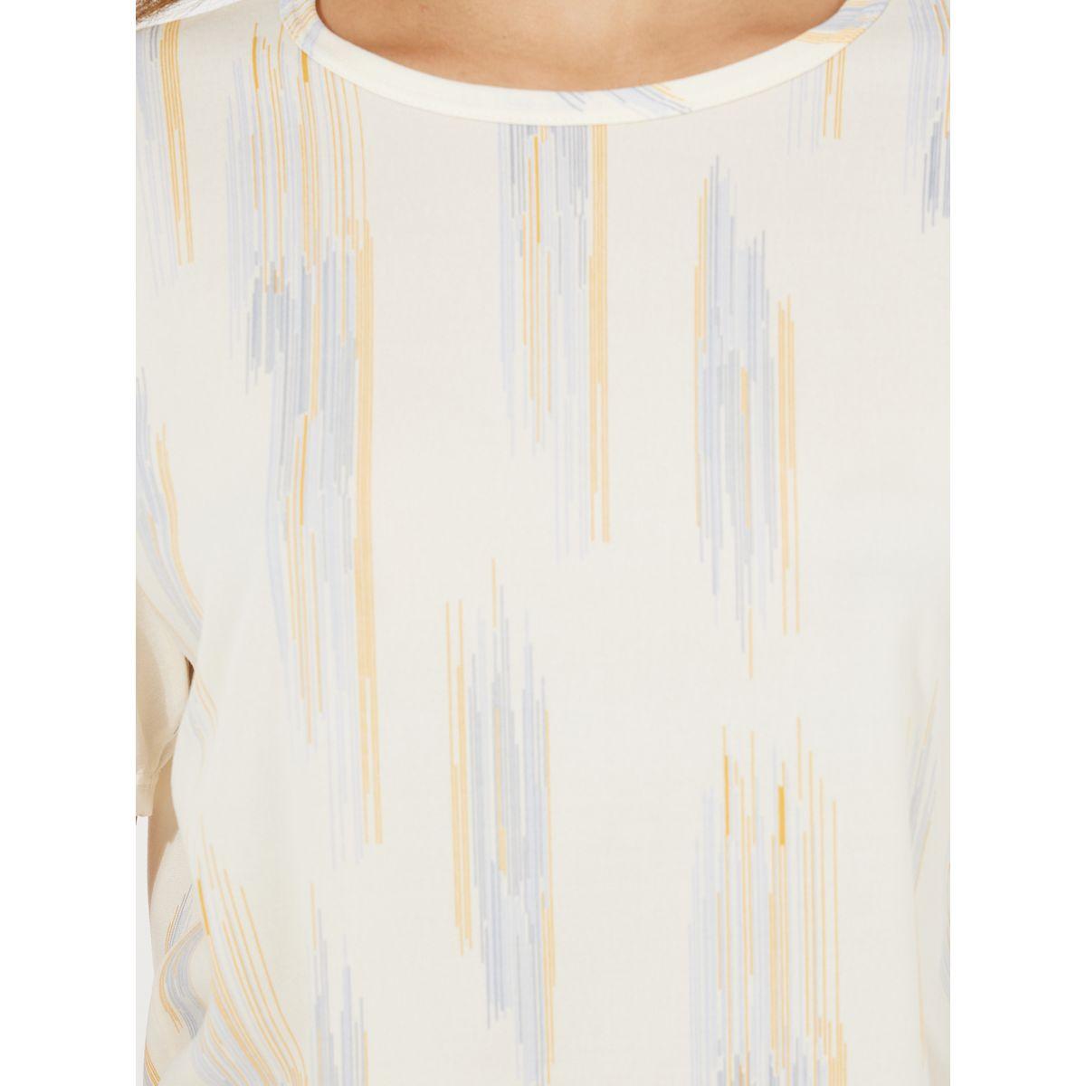 طقم من بنطال كابري مع تيشيرت بياقة دائرية-women-clothing-nightwear-pyjamas-longsets-image-3