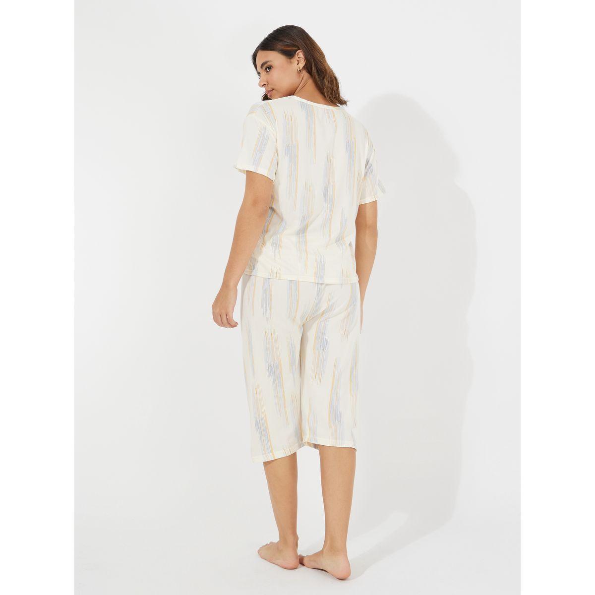Styli Printed Round Neck T-Shirt & Capri Pyjama Set-women-clothing-nightwear-pyjamas-longsets-image-4