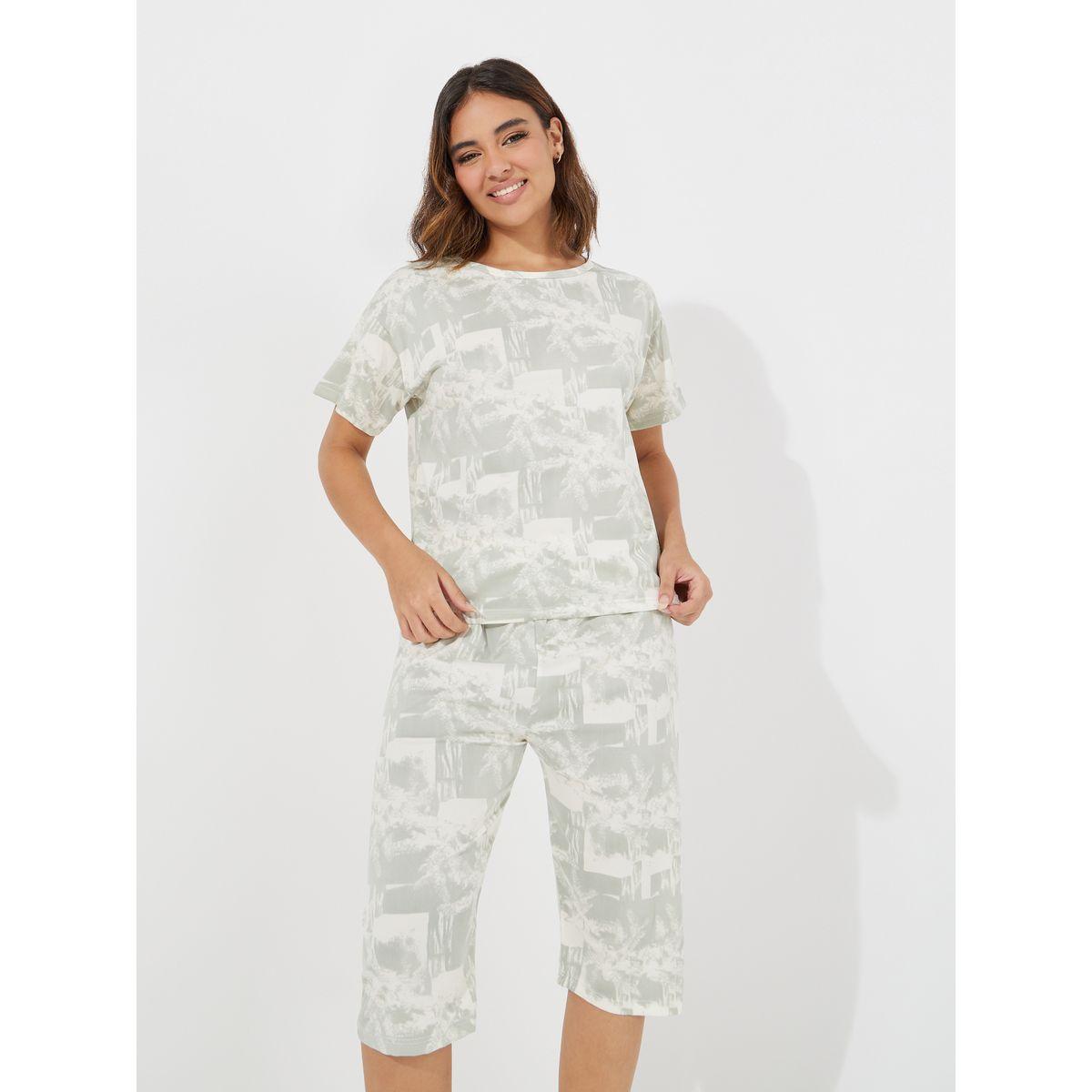 Styli All Over Print T-Shirt & Capri Pyjama Set-women-clothing-nightwear-pyjamas-longsets-image-2