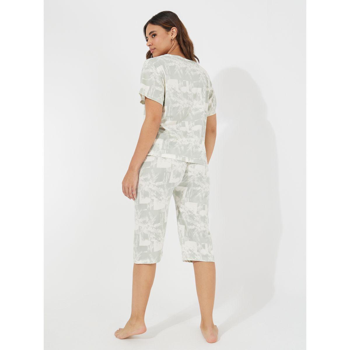 Styli All Over Print T-Shirt & Capri Pyjama Set-women-clothing-nightwear-pyjamas-longsets-image-4