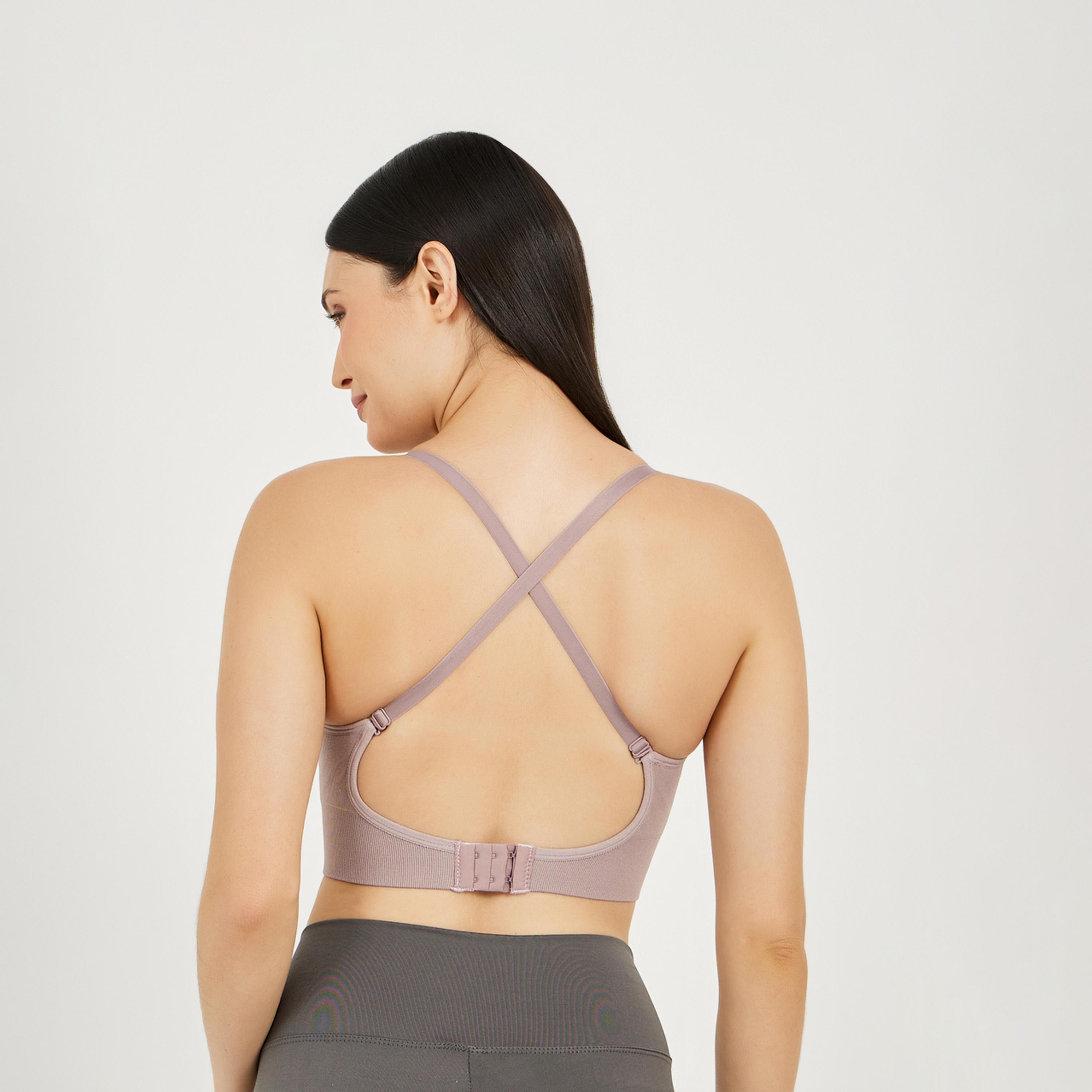 ستايلي - حمالة صدر رياضية بأشرطة متقاطعة من الخلف وحزام سفلي مضلع-women-clothing-sportswearandactivewear-sportsbras-image-1