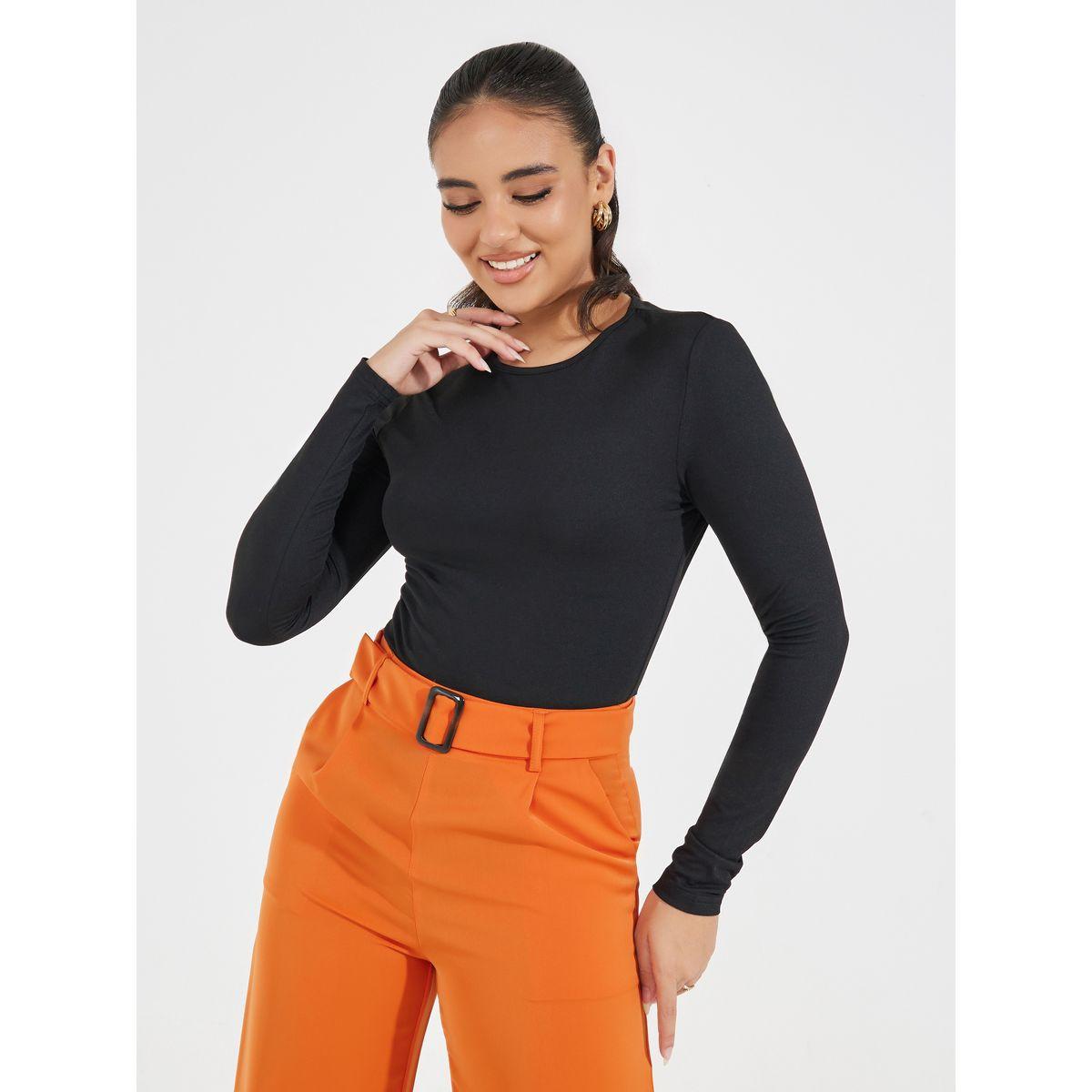 بودي سوت سادة بتفاصيل محبوكة وياقة دائرية-women-clothing-tshirts-image-4