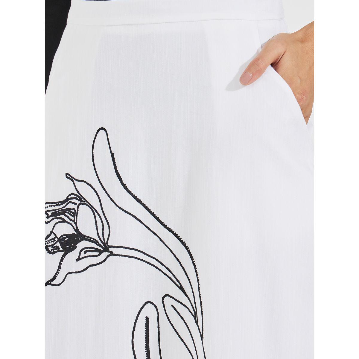 Styli Floral Placement Print A-Line Maxi Skirt-women-clothing-bottoms-skirts-image-3