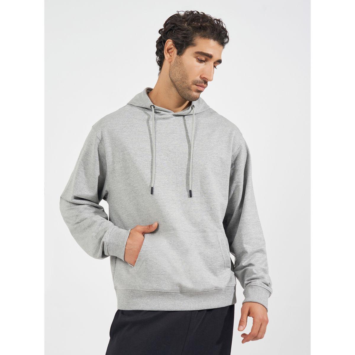 هودي بقصة مريحة وطبعة صورة على الظهر-men-winterwear-hoodiesandsweatshirts-image-1