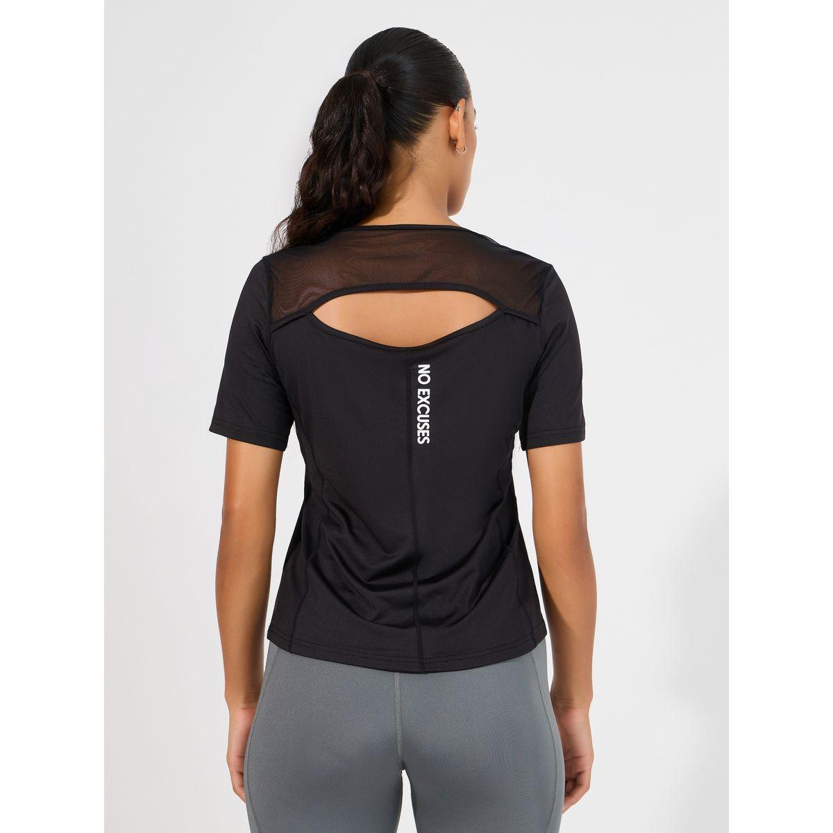 بلوزة بتفاصيل شبكية وأكمام قصيرة-men-clothing-sportswearandactivewear-tshirtsandpolos-image-5