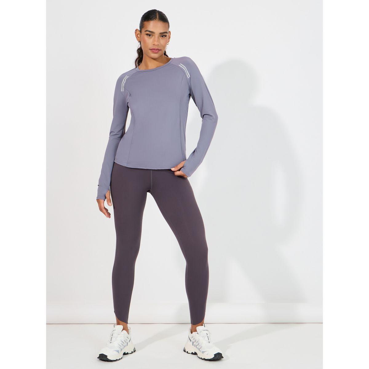 بلوزة مزينة بأشرطة على الكتف وفتحة إصبع إبهام-women-clothing-sportswearandactivewear-tshirtsandvests-image-2