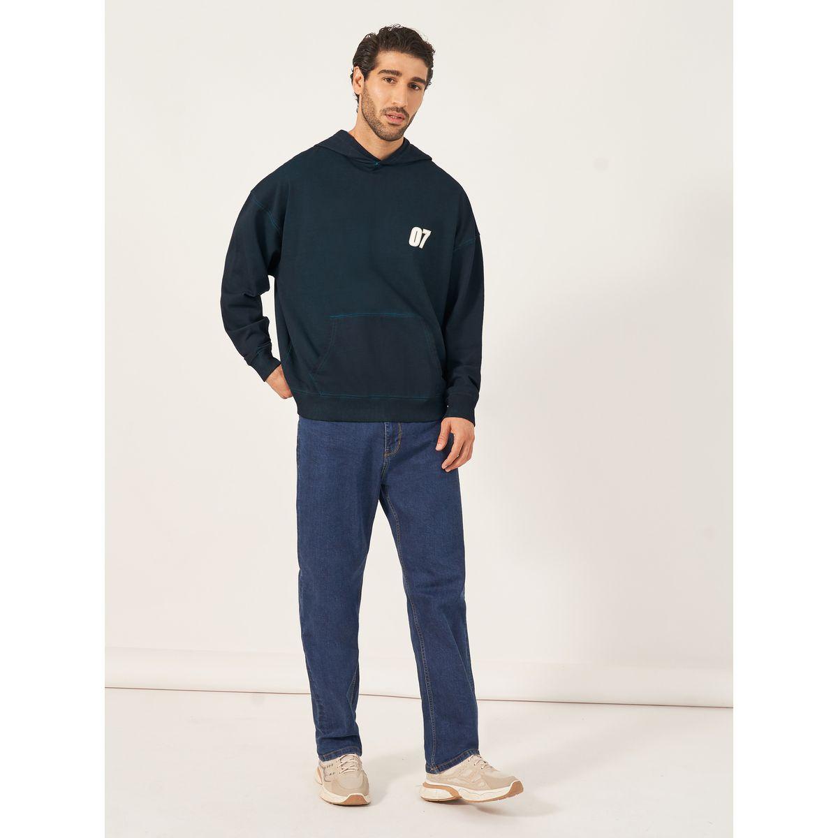 هودي فضفاض بطبعة رقم مع جيوب-men-winterwear-hoodiesandsweatshirts-image-3
