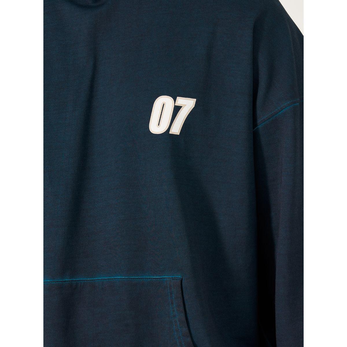 هودي فضفاض بطبعة رقم مع جيوب-men-winterwear-hoodiesandsweatshirts-image-4