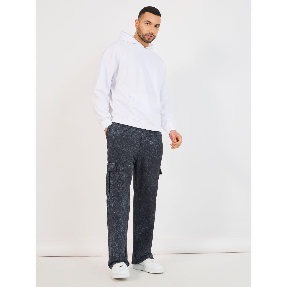 جوغر فضفاض بتفاصيل مشطوفة وجيب كارجو-men-clothing-bottoms-joggers-image-2