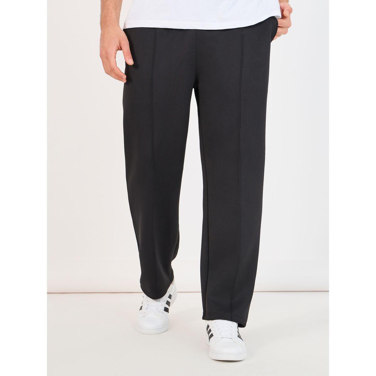 جوغر بقصة مريحة وتفاصيل محزوزة-men-clothing-bottoms-joggers-image-1