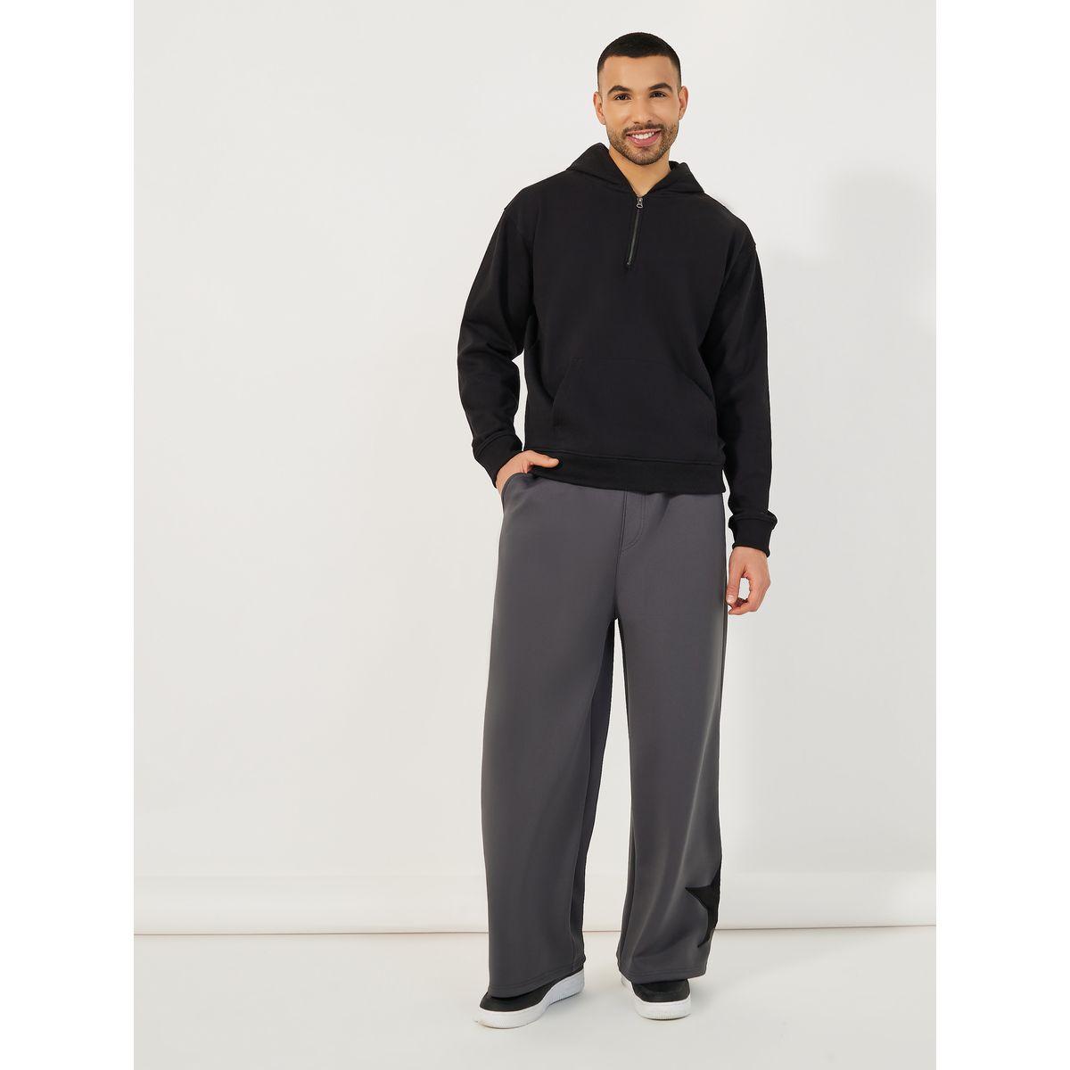 Styli Wide Leg Contrast Star Patch Joggers with Drawstring-men-clothing-bottoms-joggers-image-2