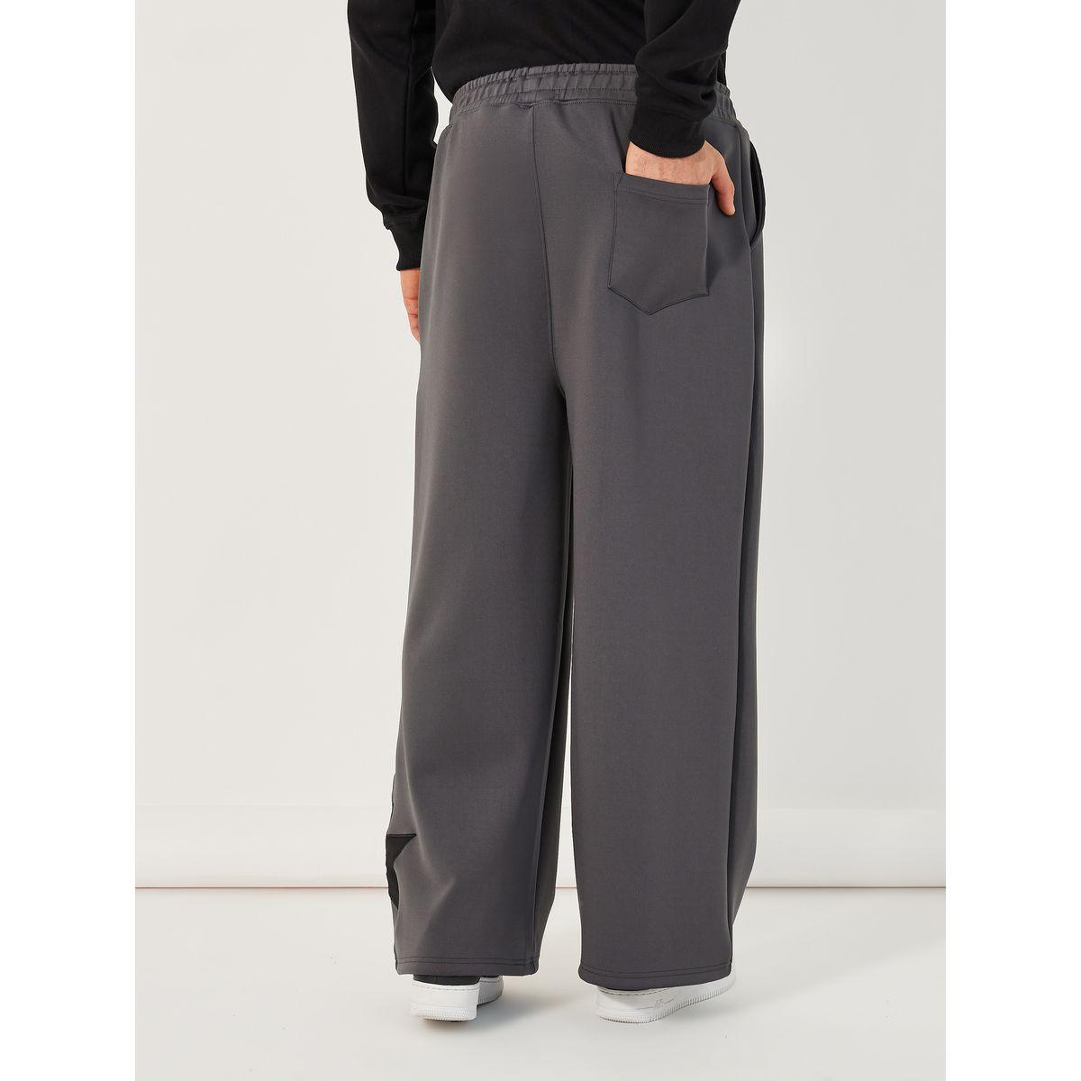 Styli Wide Leg Contrast Star Patch Joggers with Drawstring-men-clothing-bottoms-joggers-image-4