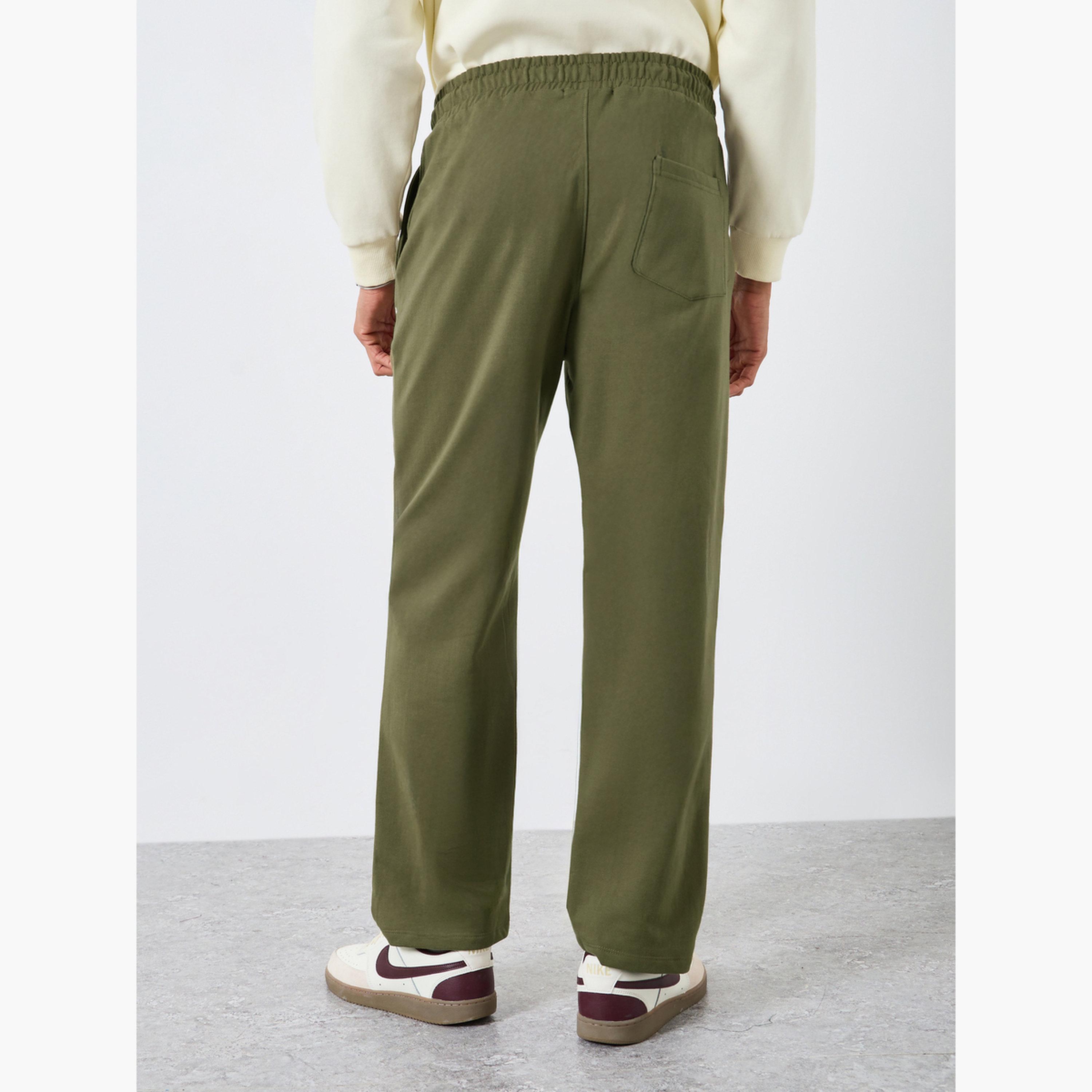 جوغر بطبعة شعار-men-clothing-bottoms-joggers-image-3