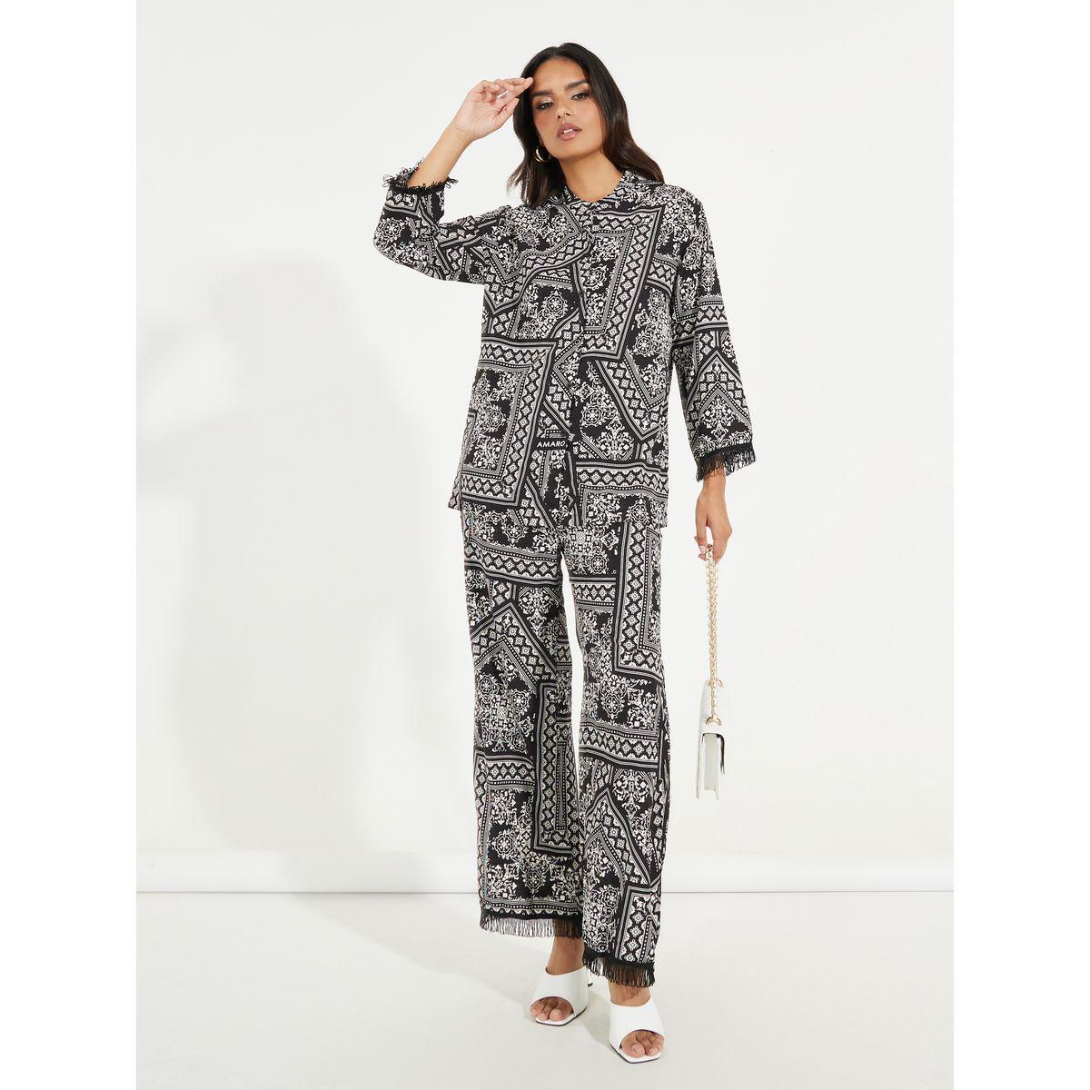 طقم منسق من بنطال مع بلوزة بطبعة وشاح-women-clothing-coordsets-image-1