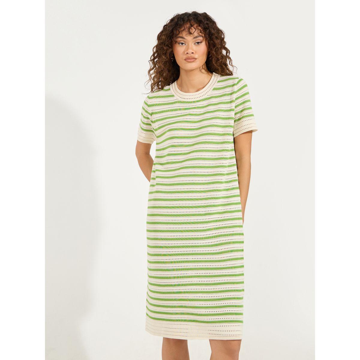 فستان مخطط بطول الركبة وتفاصيل محبوكة-women-clothing-dresses-image-2