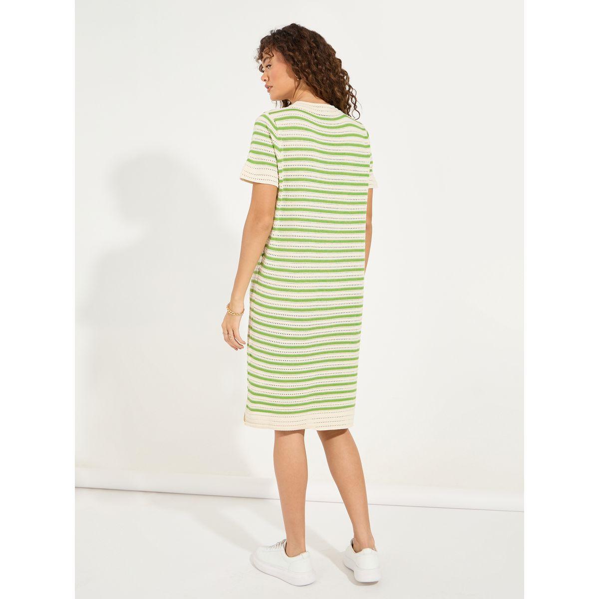 فستان مخطط بطول الركبة وتفاصيل محبوكة-women-clothing-dresses-image-6