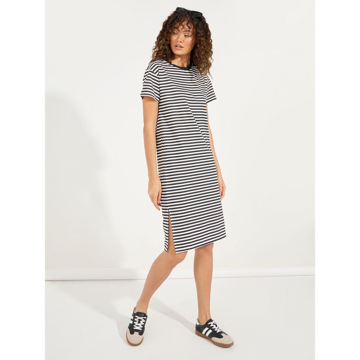 فستان مخطط بطول الركبة مع أكتاف مكشوفة-women-clothing-dresses-image-4
