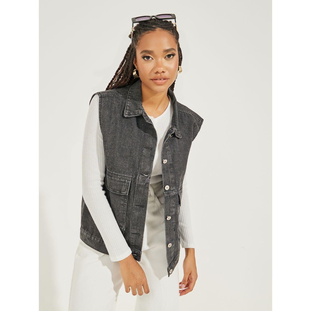 جاكيت دنيم بلا اكمام مع قصة عادية وتفاصيل جيوب-women-winterwear-coatsandjackets-jackets-image-1