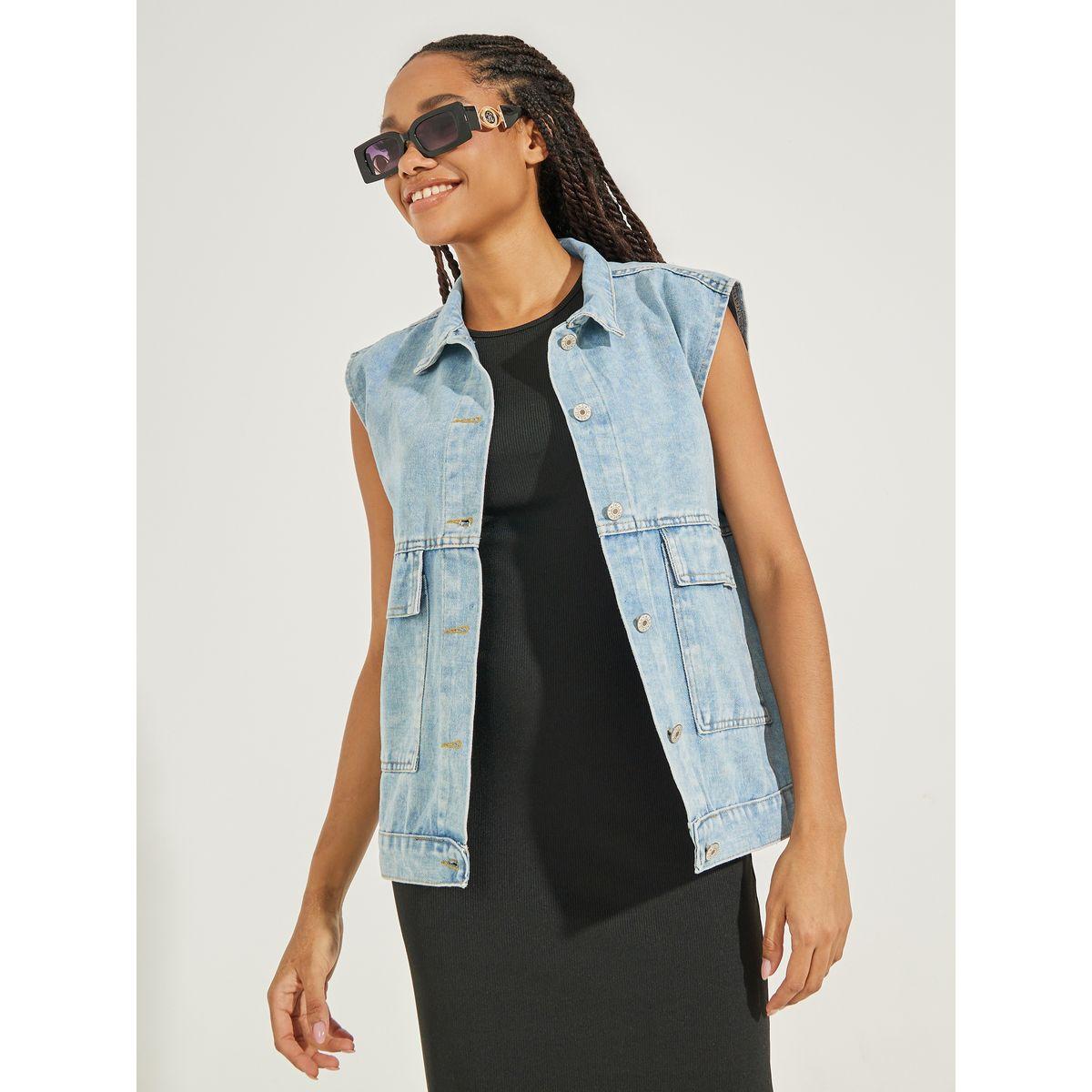 جاكيت دنيم بلا اكمام مع قصة عادية وتفاصيل جيوب-women-winterwear-coatsandjackets-jackets-image-1