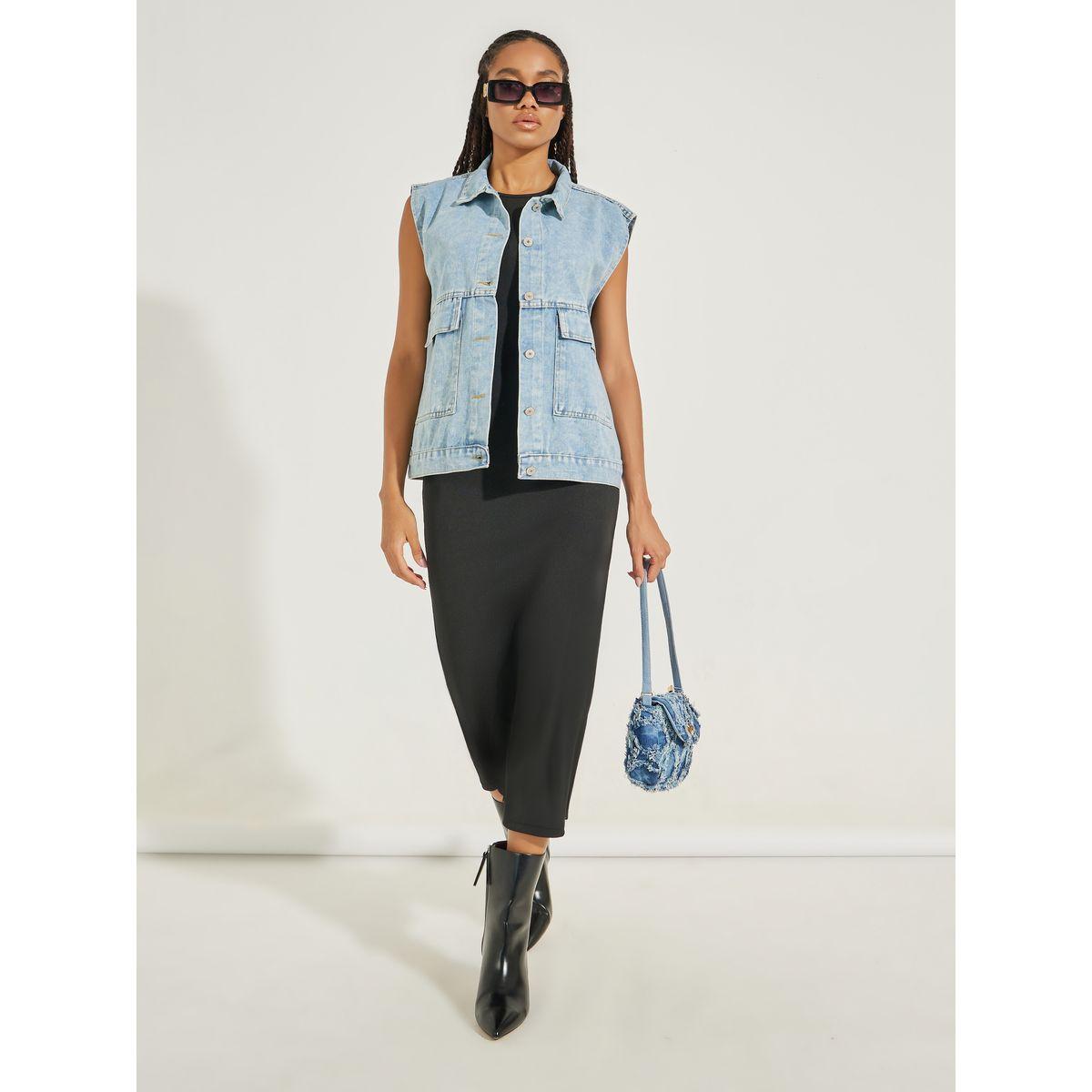 جاكيت دنيم بلا اكمام مع قصة عادية وتفاصيل جيوب-women-winterwear-coatsandjackets-jackets-image-2