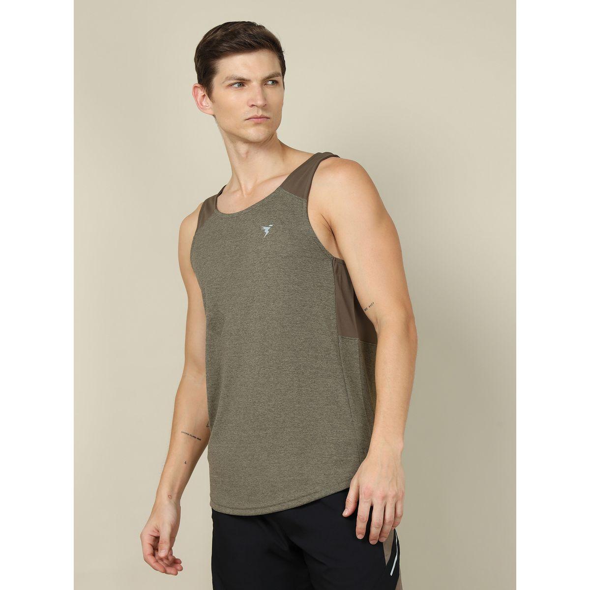 فيست ميلانج بقصة سليم فت وياقة سكوب تكنوسبورت × ستايلي-men-clothing-sportswearandactivewear-tshirtsandpolos-image-1