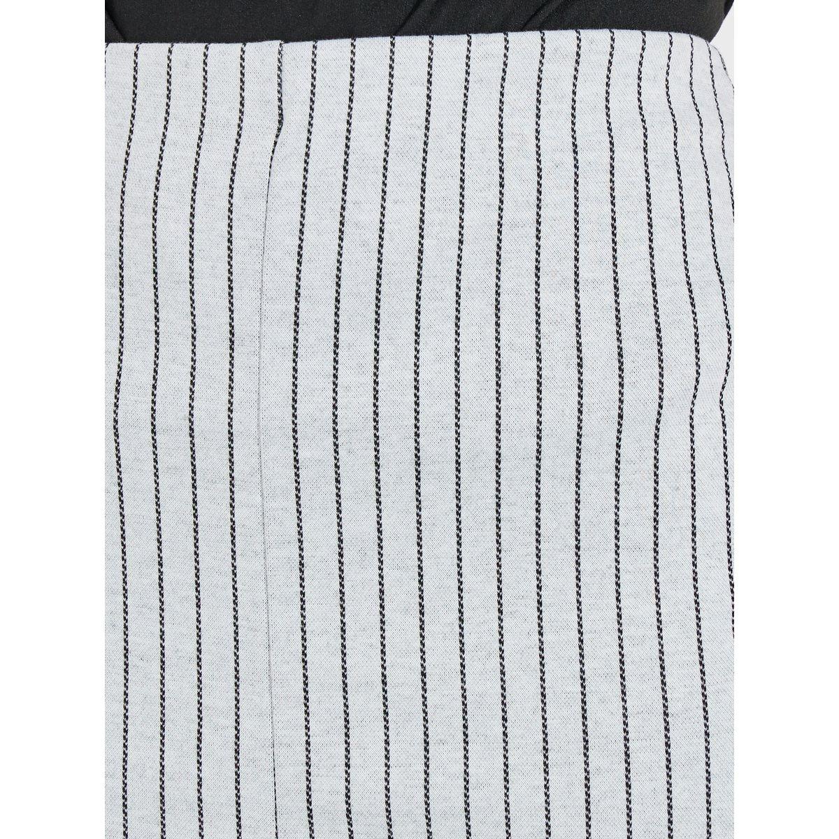 تنورة مخططة قصيرة مع حافة بشق-women-clothing-bottoms-skirts-image-3