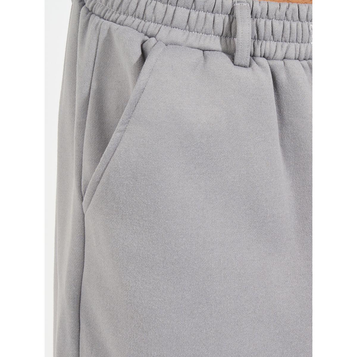 Styli Eyelet Detail Bonded Fleece Oversized Joggers-men-clothing-bottoms-joggers-image-4