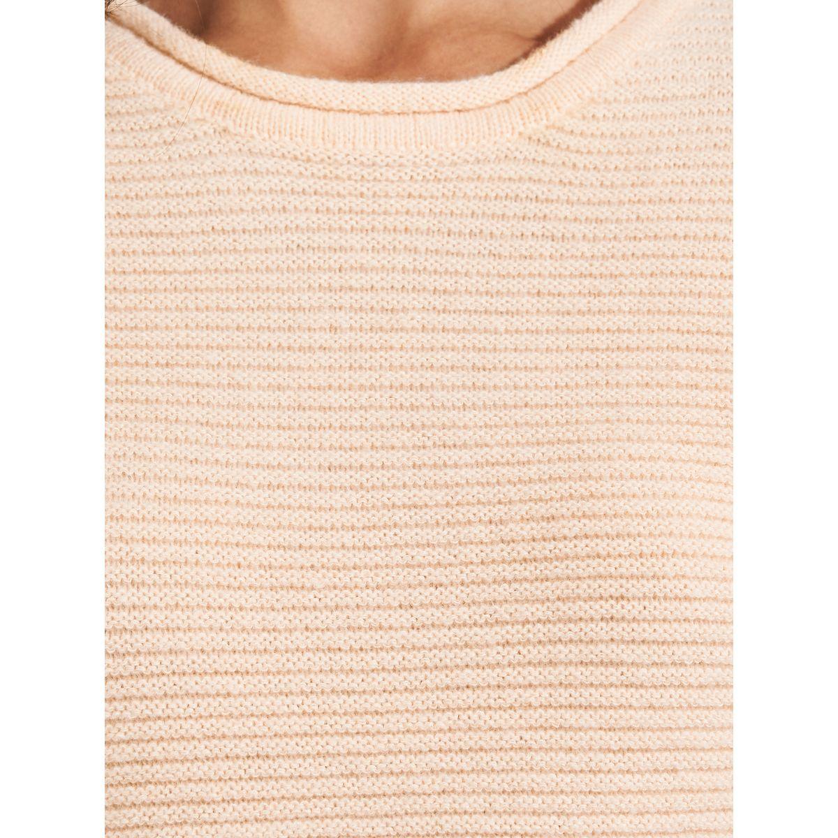 بلوزة بتفاصيل بارزة الملمس مع أكمام قصيرة-women-clothing-tshirts-image-3